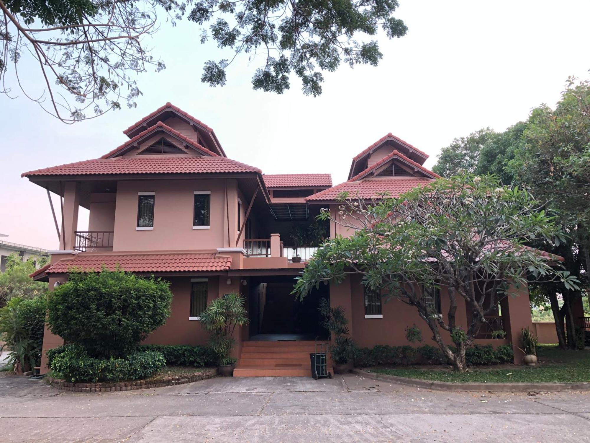 Areena Resort And Hotel Uttaradit Eksteriør bilde